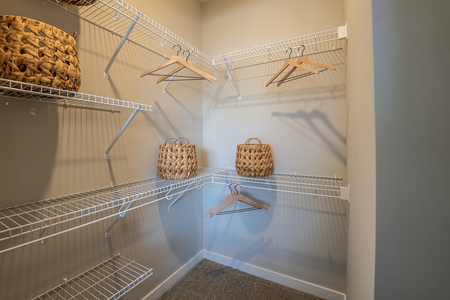 Abberly Royal Creek Apartment Homes Image 11