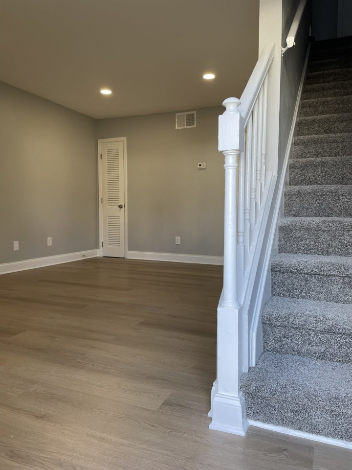 Meadowview Apartments and Townhomes Image 15