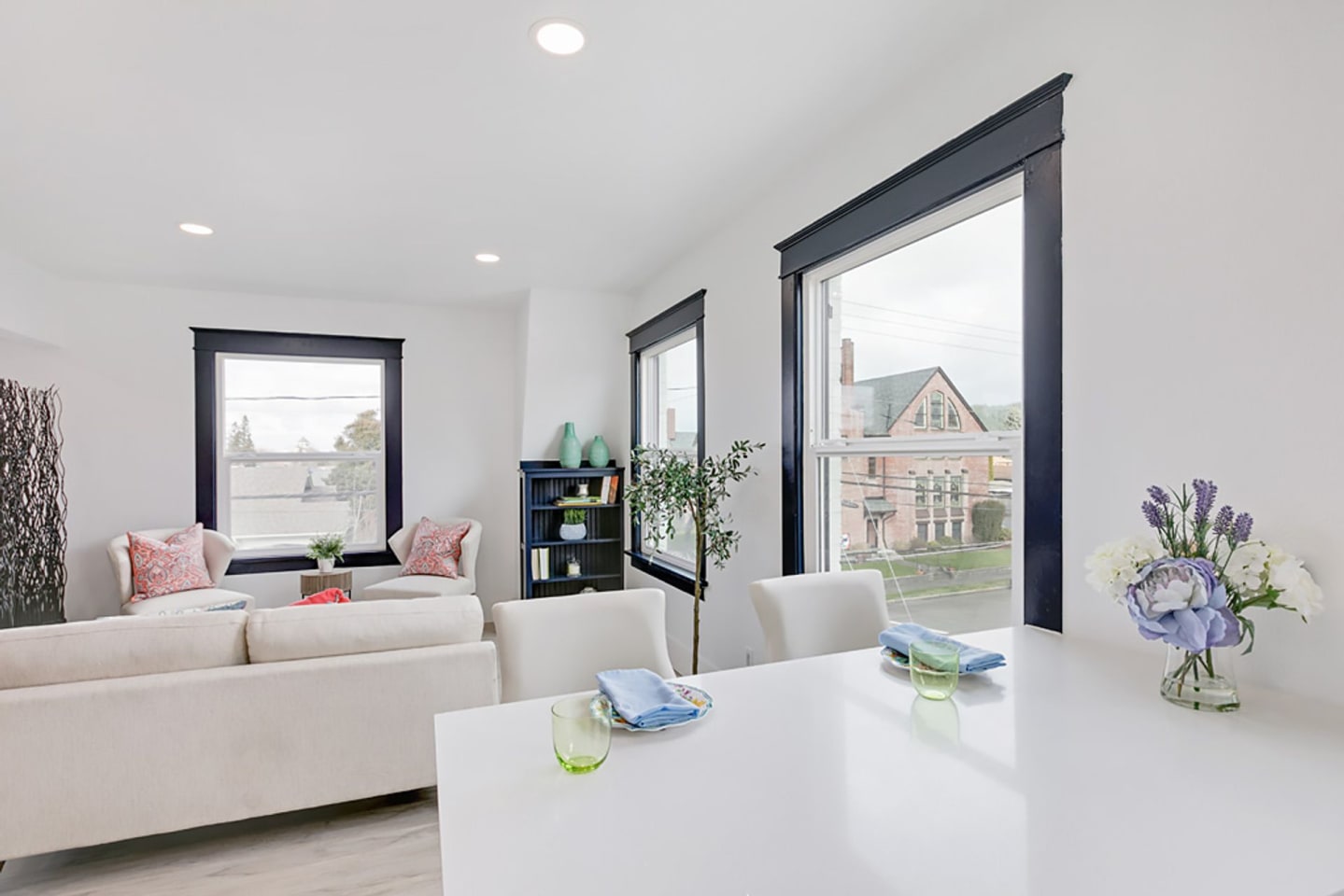 1314 Maple Image 38