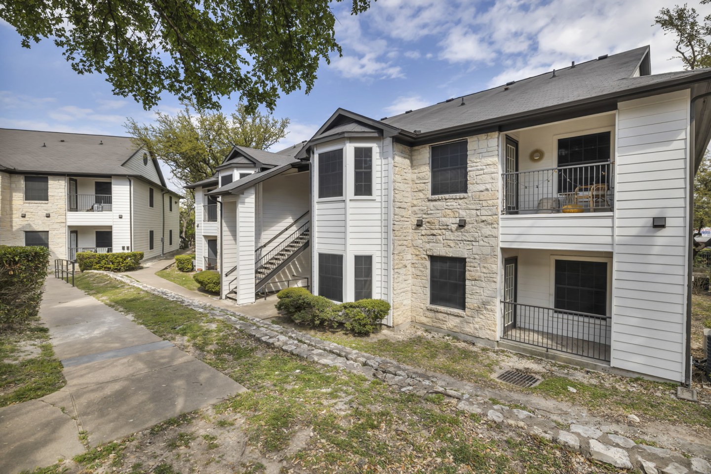 SoCo Apartments Image 5