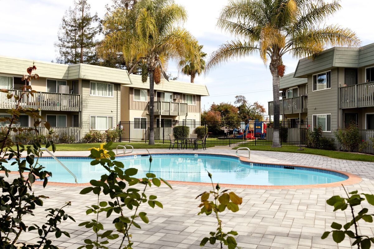 McClellan Terrace, A Prometheus Neighborhood Image 2