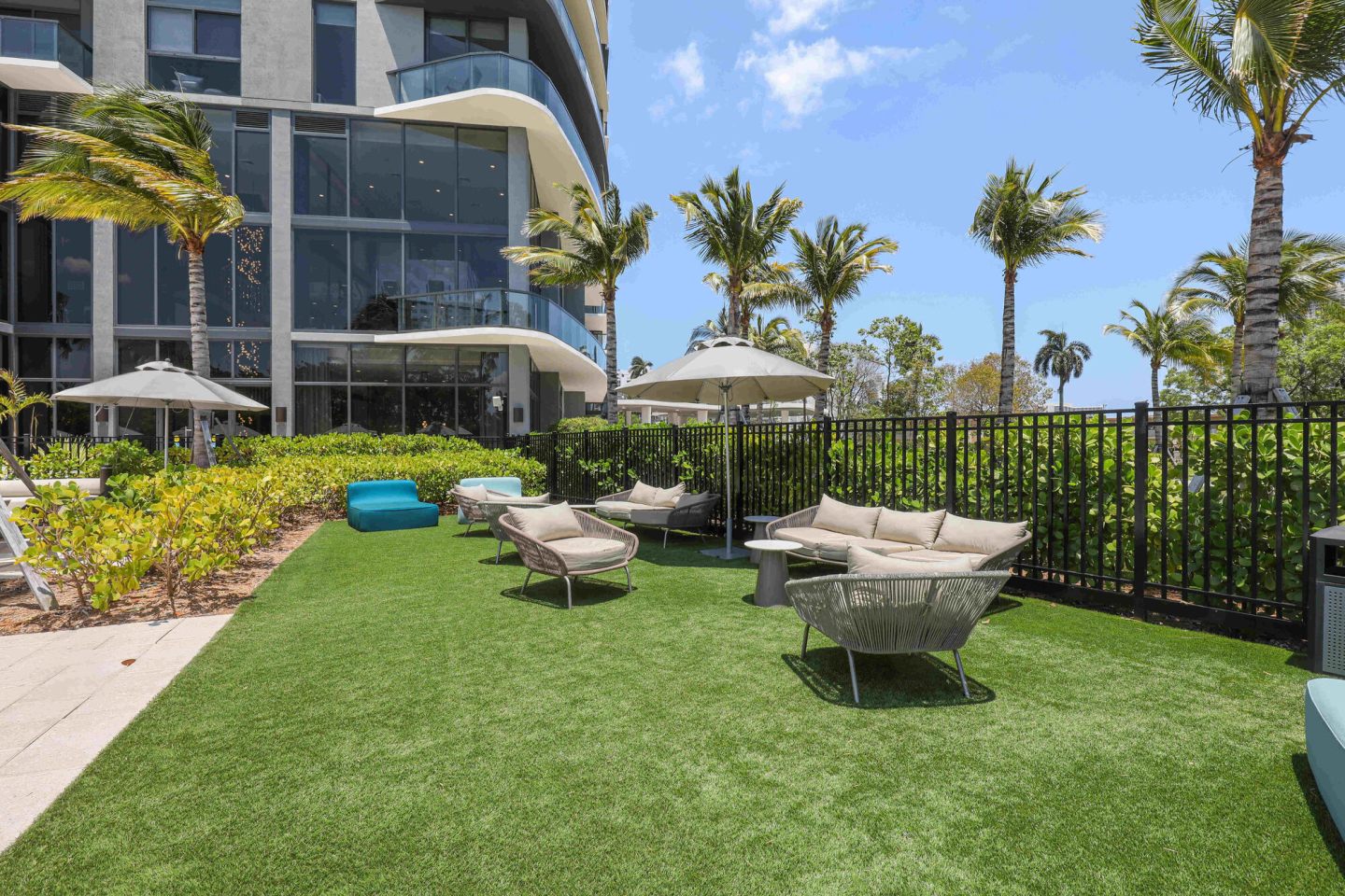 Slate Hallandale Beach Image 36