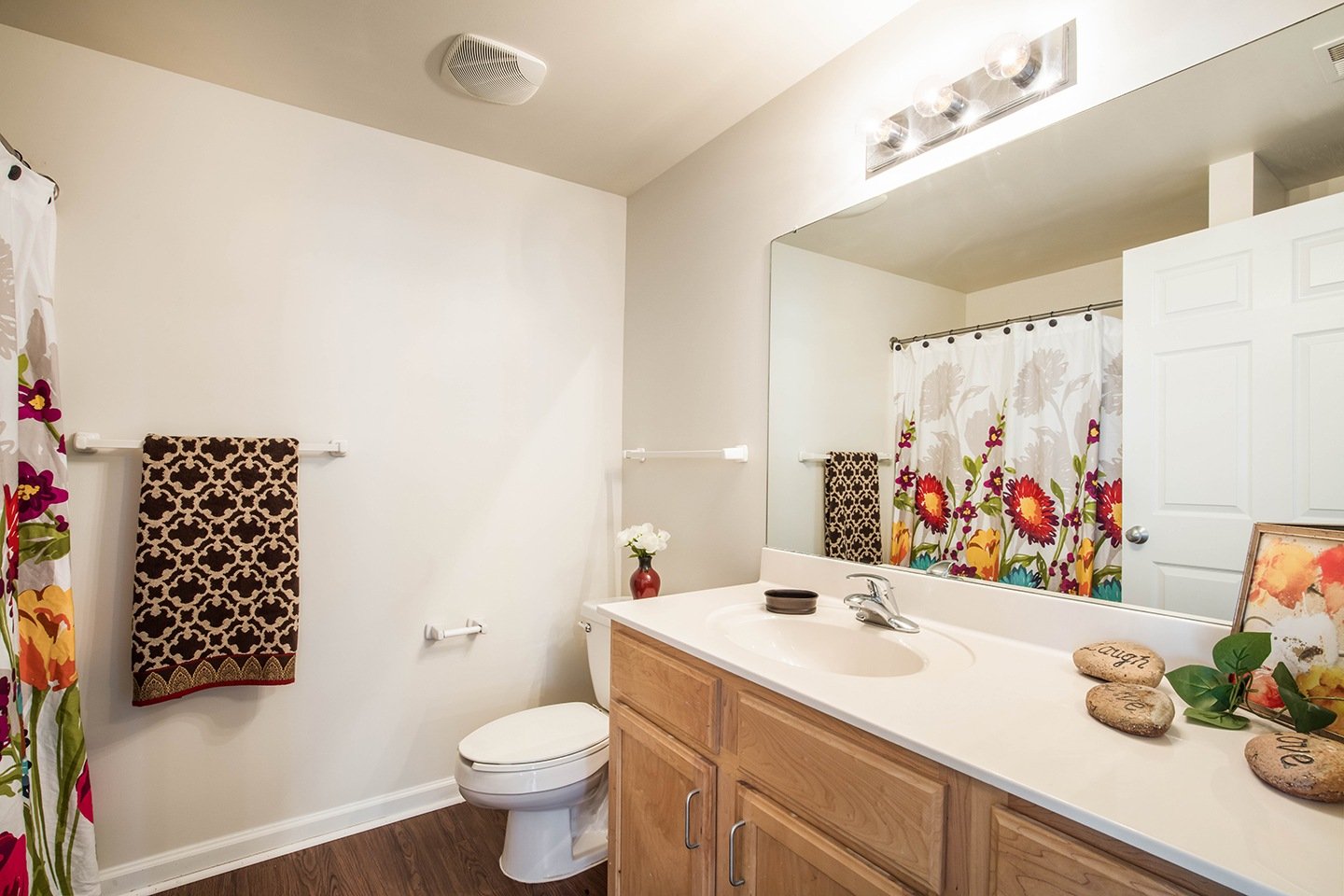 University Place Apartments Image 11