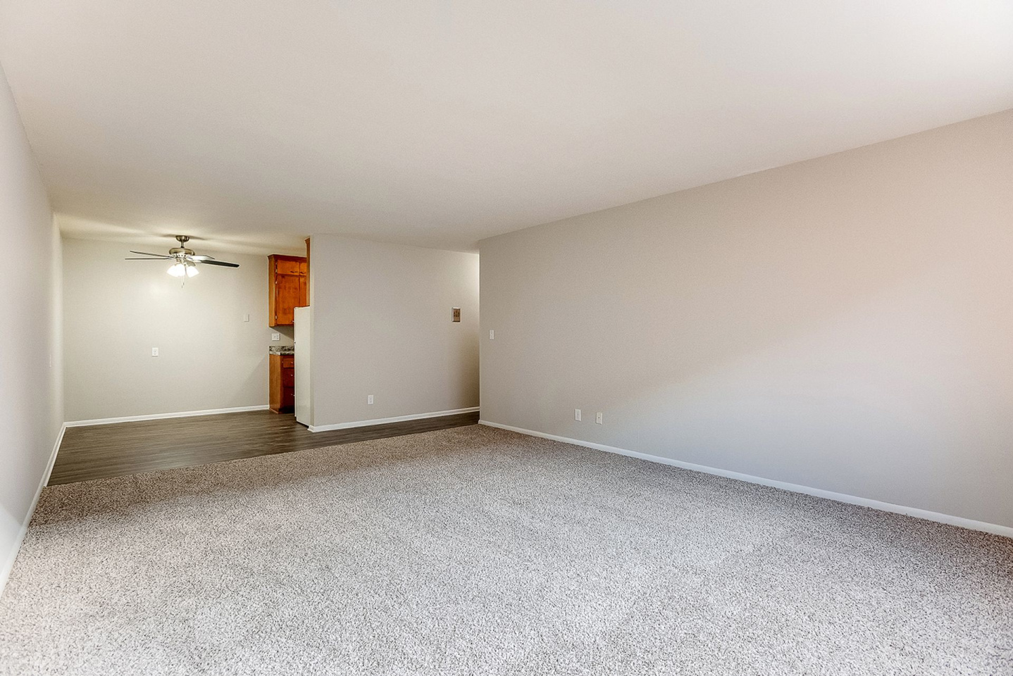 2421 Pillsbury Ave South Image 10