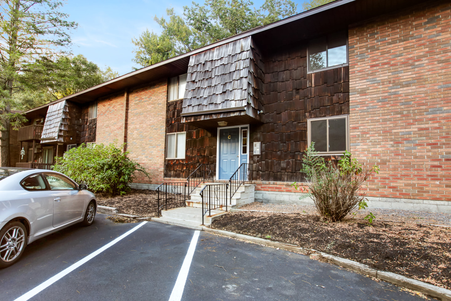 Mohawk Village Apartments Image 9