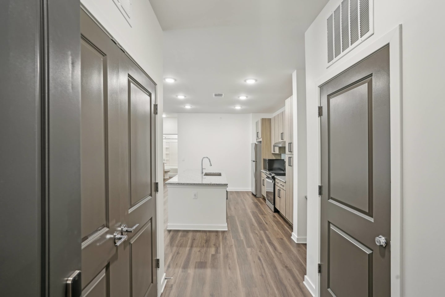 The Pullman Luxury Apartment Homes Image 57