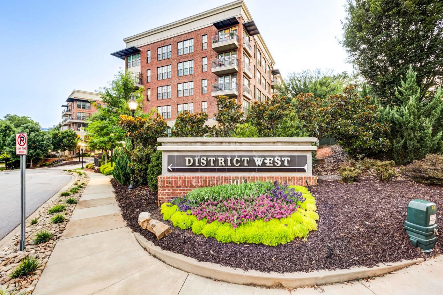 District West Image 2