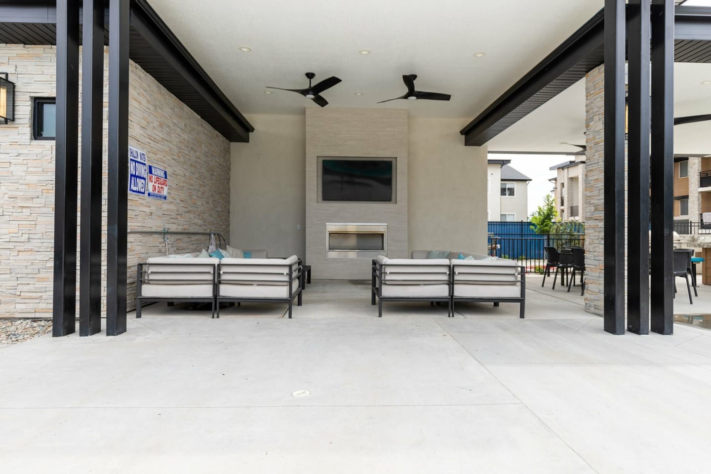 Carrington Square Image 23