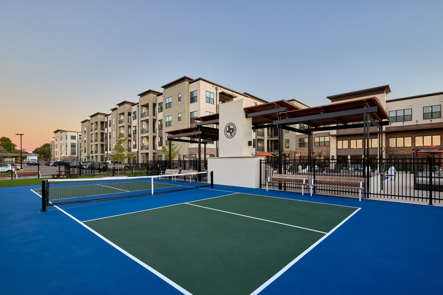 Avenida Carrollton Age 55+ Apartment Homes Image 3