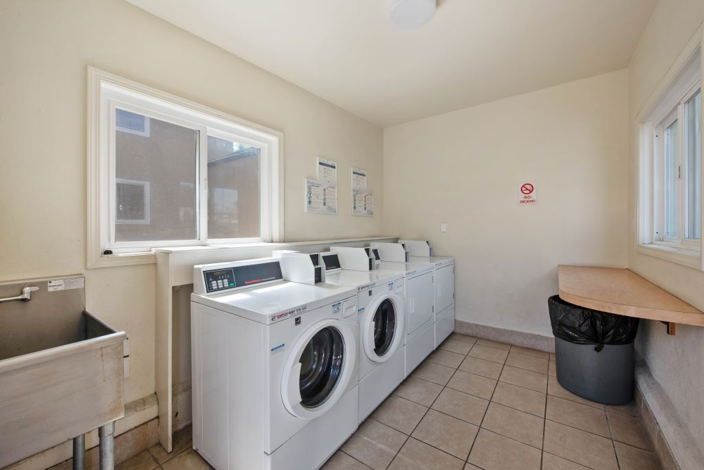 Gloria Homes Apartments Image 16