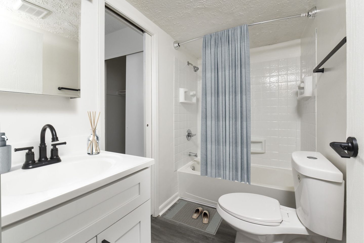 Pointe at Northern Woods Image 18