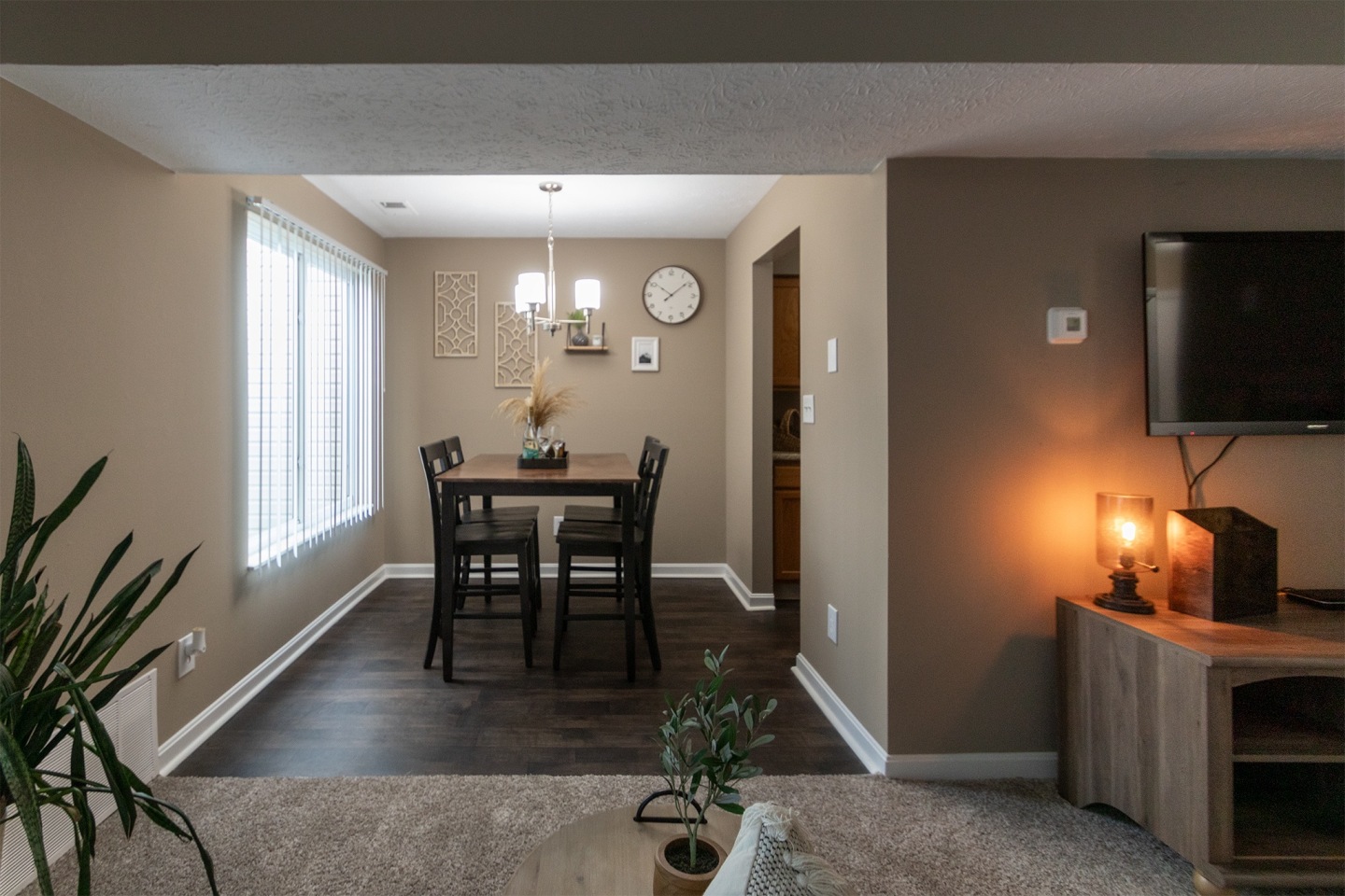 Deer Hill Image 49