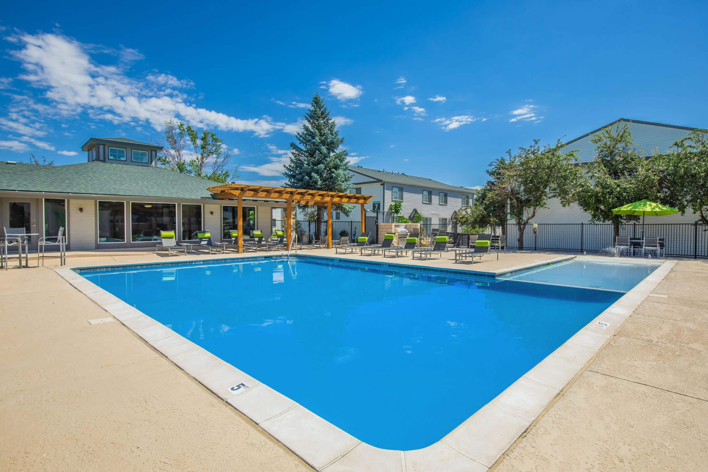 Briar Grove Townhomes Image 4