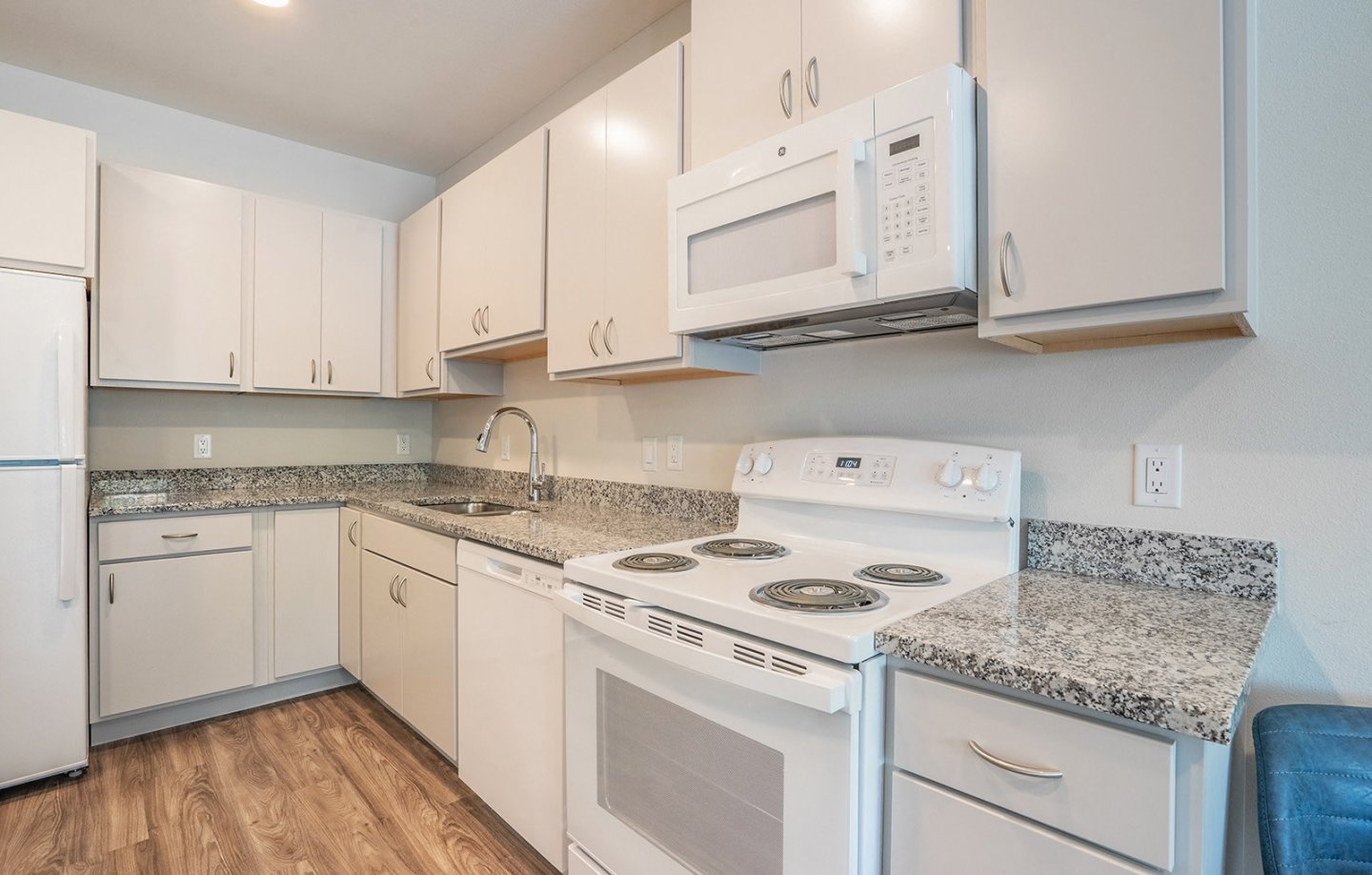 The Reef at Riviera 62+ Apartments - Senior & Affordable Housing Image 27