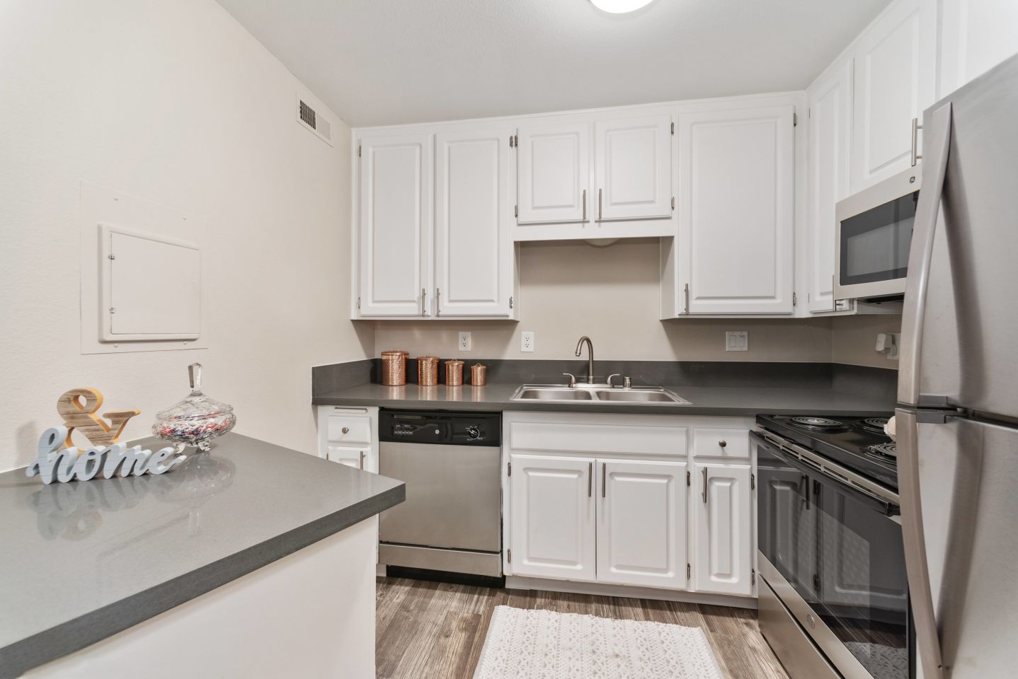Hadley Apartments - A 55+ Lifestyle Community Image 3