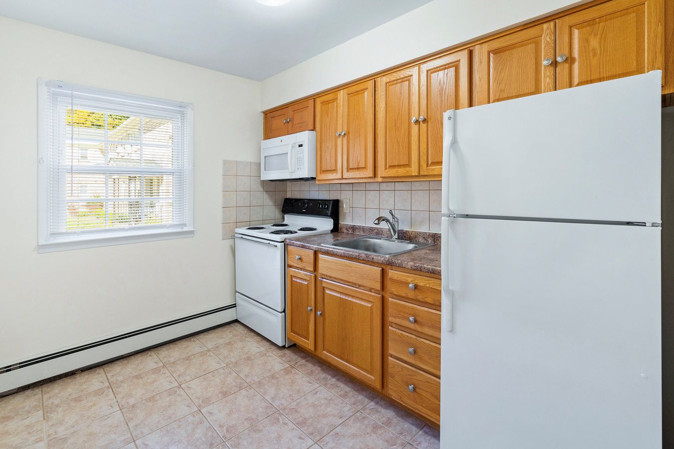 Newtonian Gardens Apartments Image 15