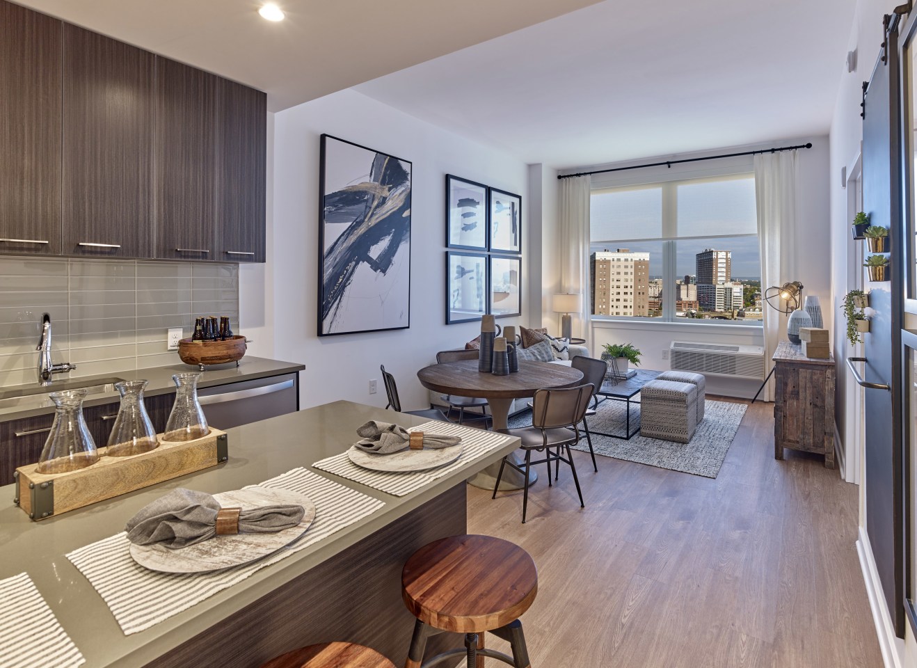 Premiere Residences Image 7