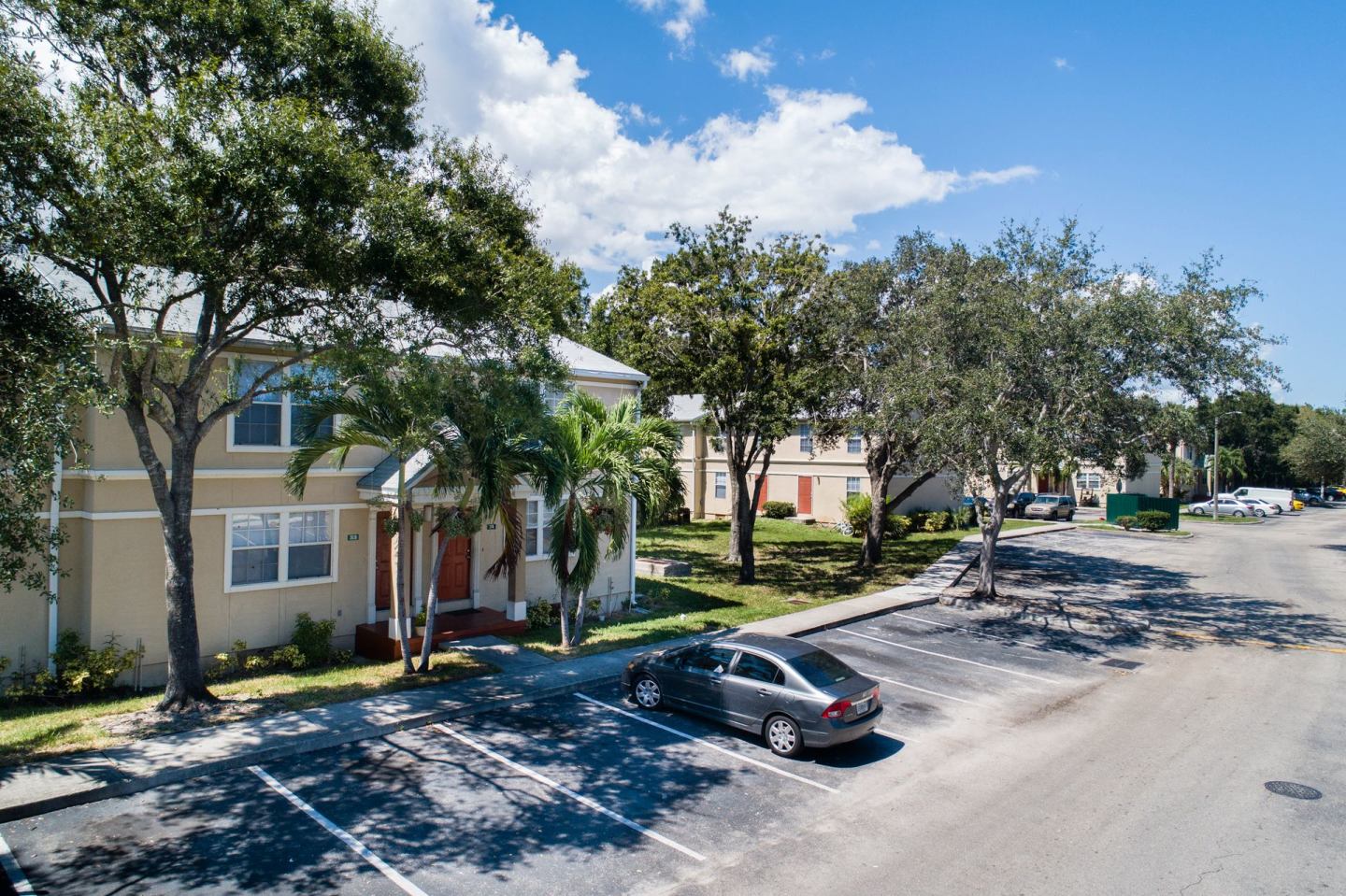 Oakwood Townhomes Image 17