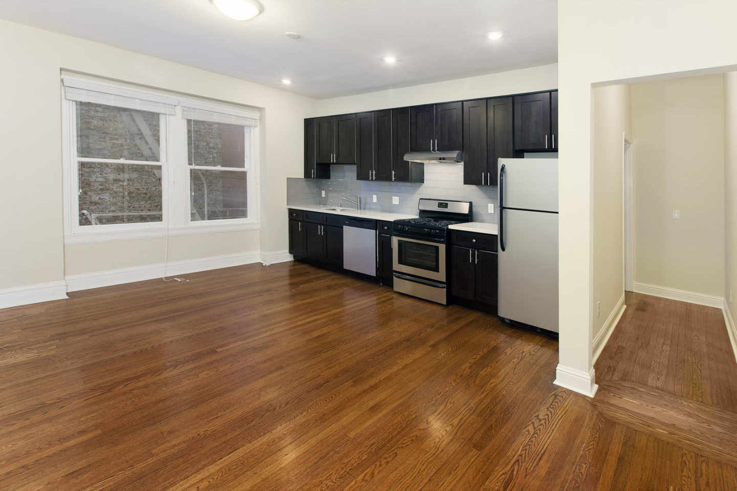 610 LEAVENWORTH Image 15