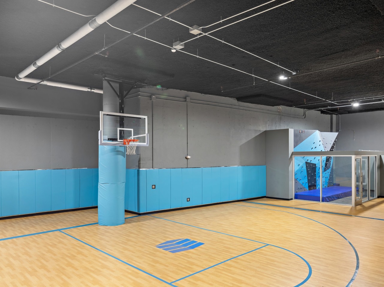 Flashcube Luxury Apartments Image 17