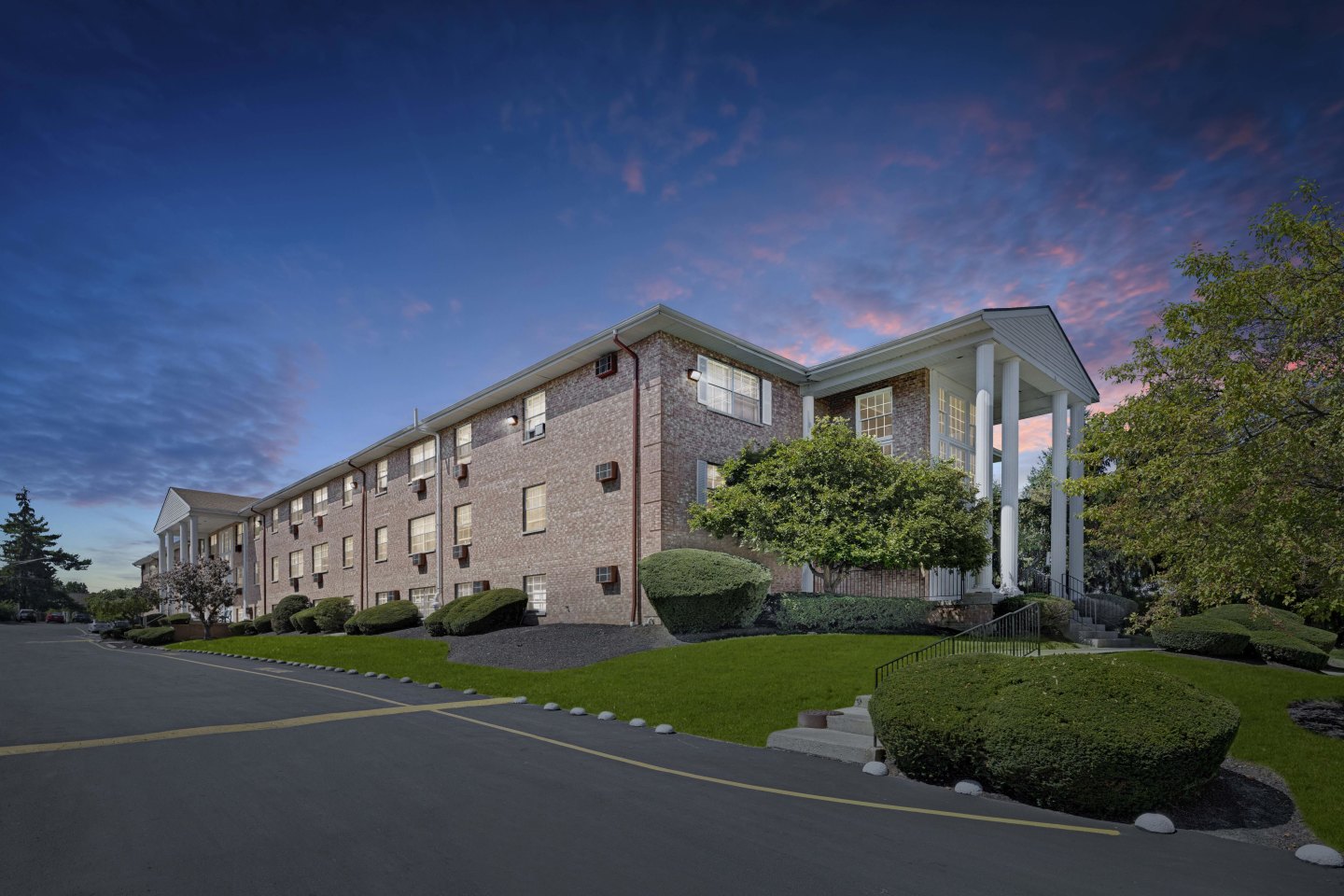 Briarcliff Plaza Image 18
