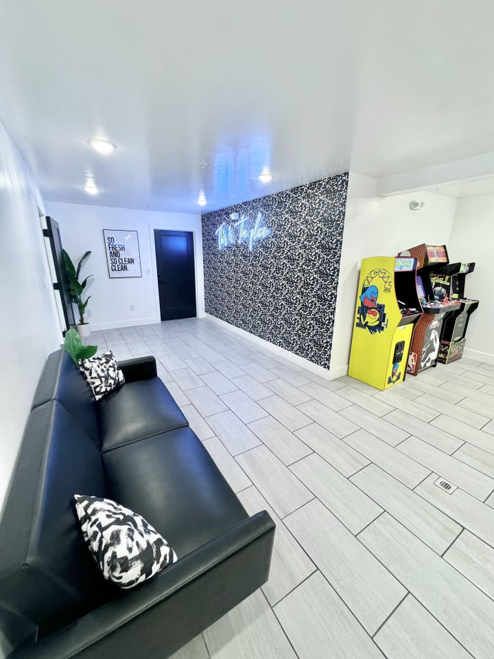 The Freehand Apartments Image 9