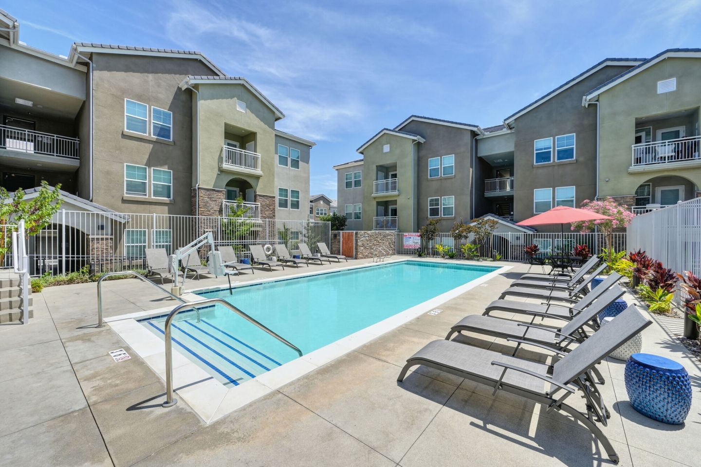 Vela Apartments Image 83
