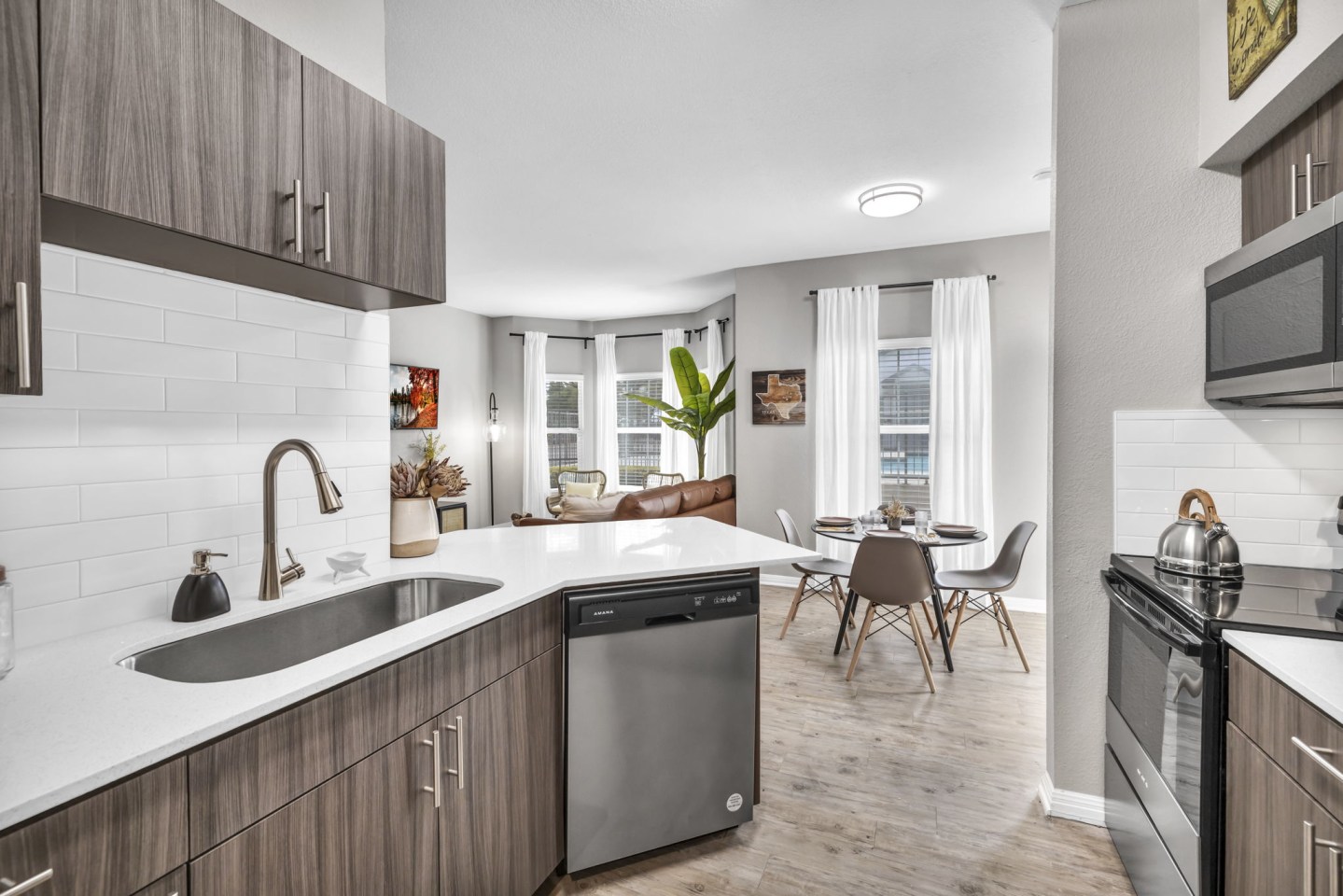 SoCo Apartments Image 31