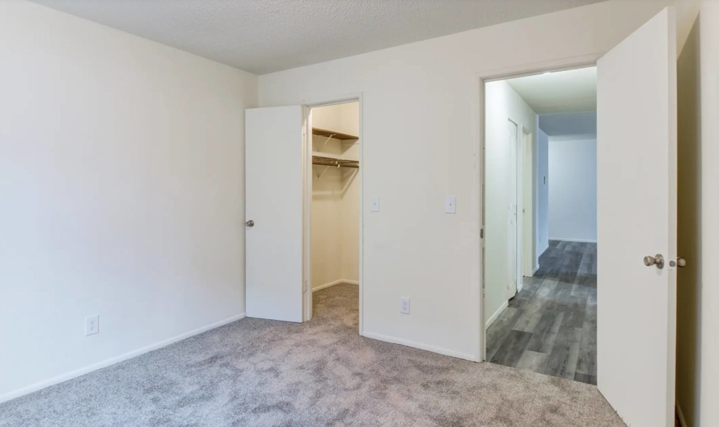 Arlington Place Apartments Image 16