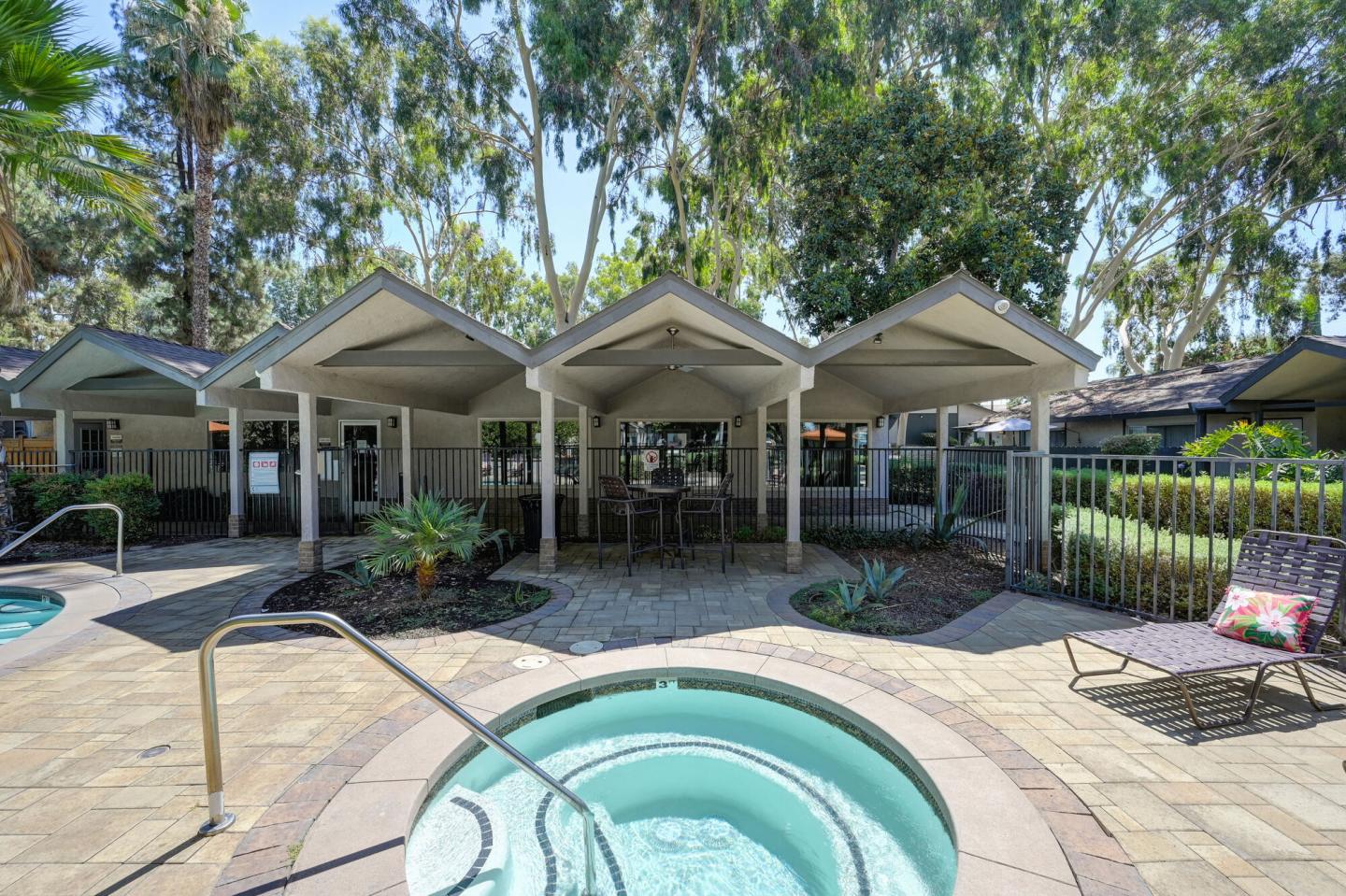 Pinewood Apartments Image 89