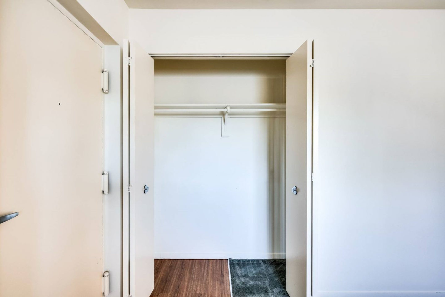 Meadow Creek Apartments Image 4