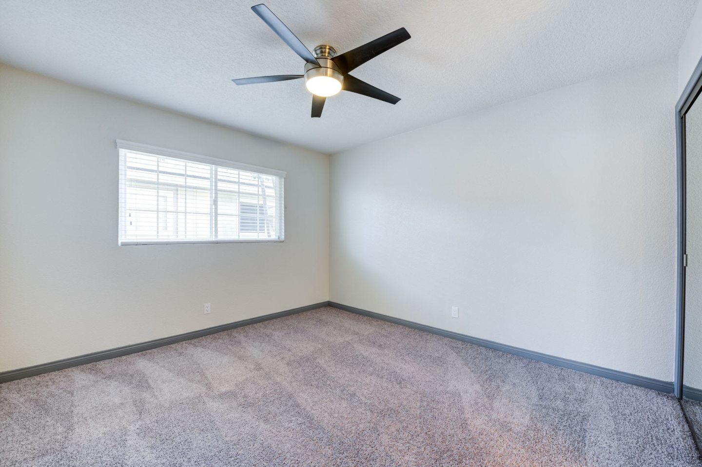 Lantern Bay Apartment Homes Image 14