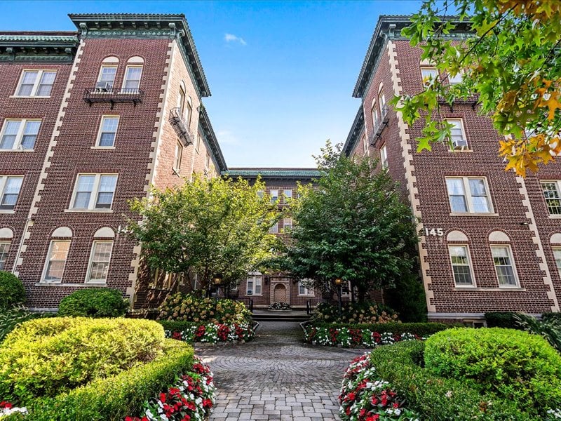 145-147 Summit Avenue Image 24