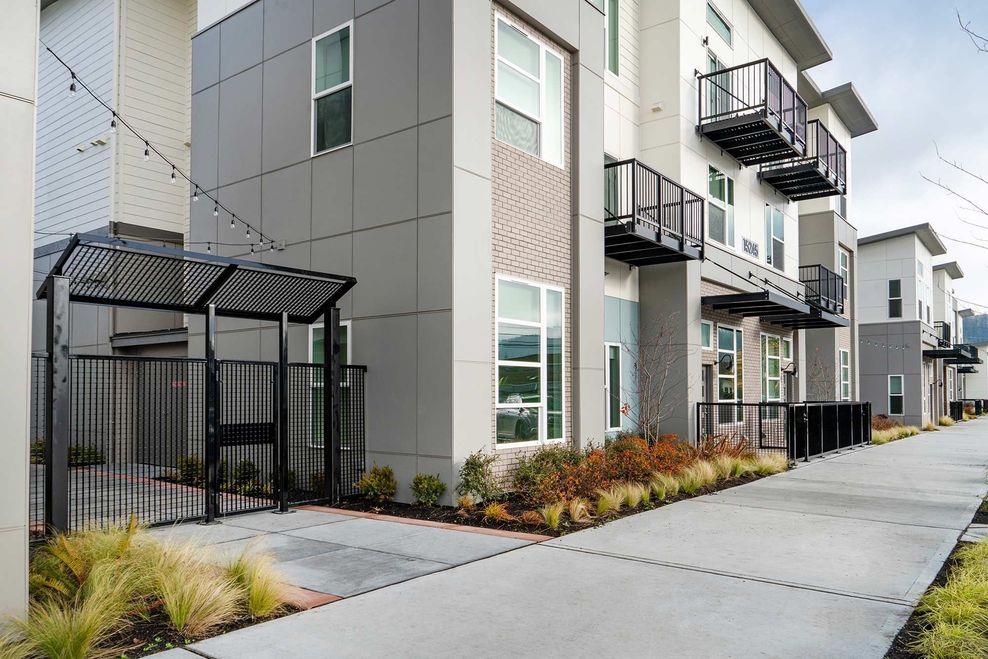 The Main Apartments + Lofts Image 28