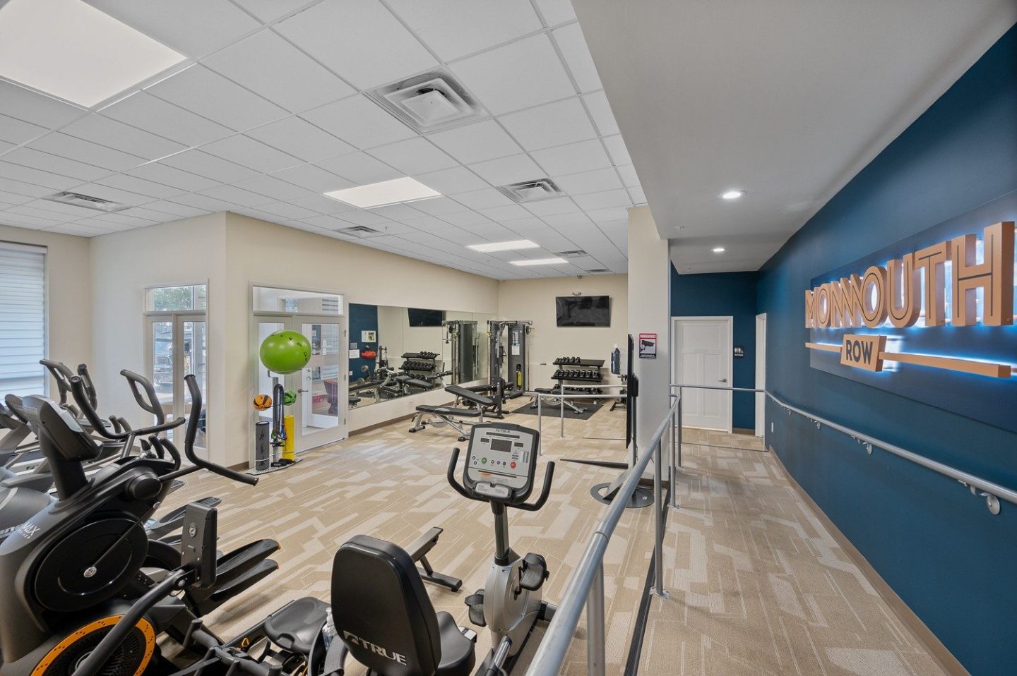 Monmouth Row Apartments Image 19