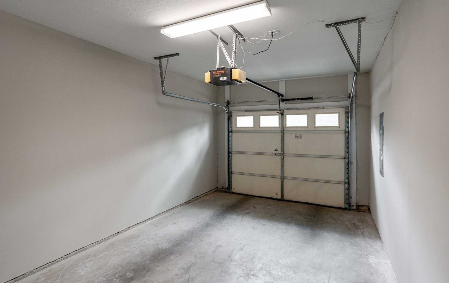 The Reserve at Meadowmont Apartments and Townhomes Image 1