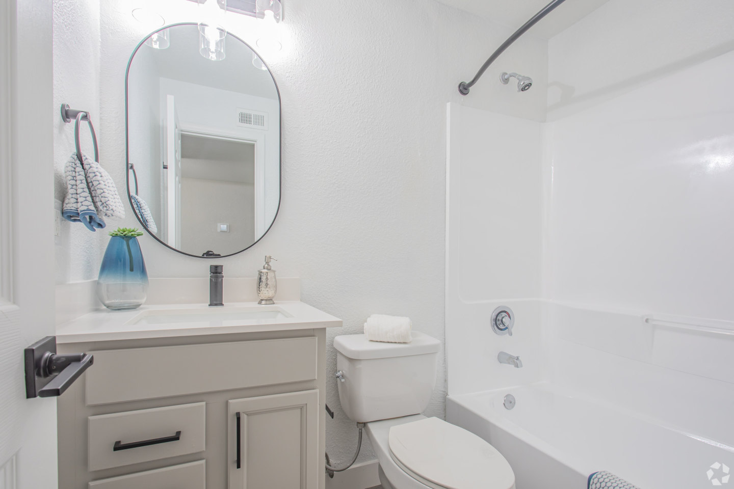Solaire on Scottsdale Image 19