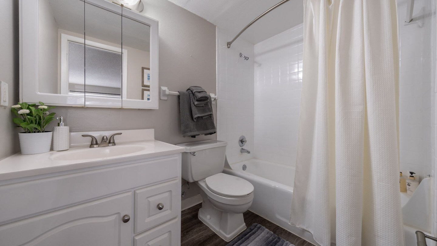 Enclave at Lake Ellenor Image 41