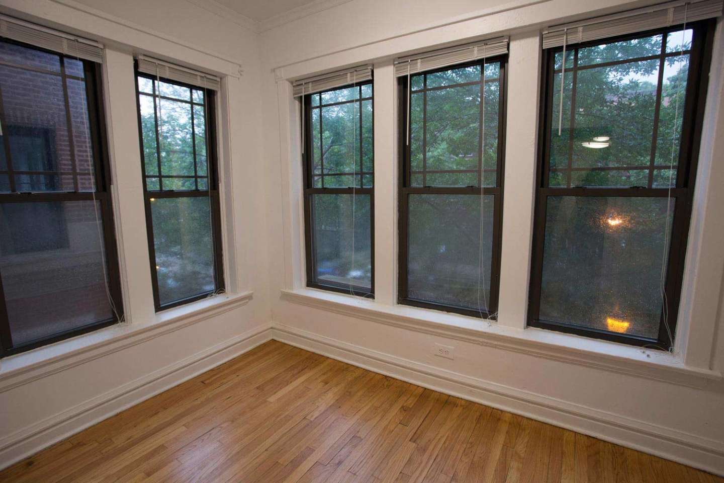 5452 S Ellis Image 26