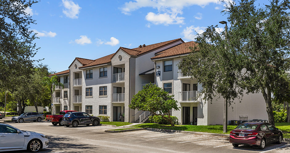 La Vue at Emerald Pointe Image 14