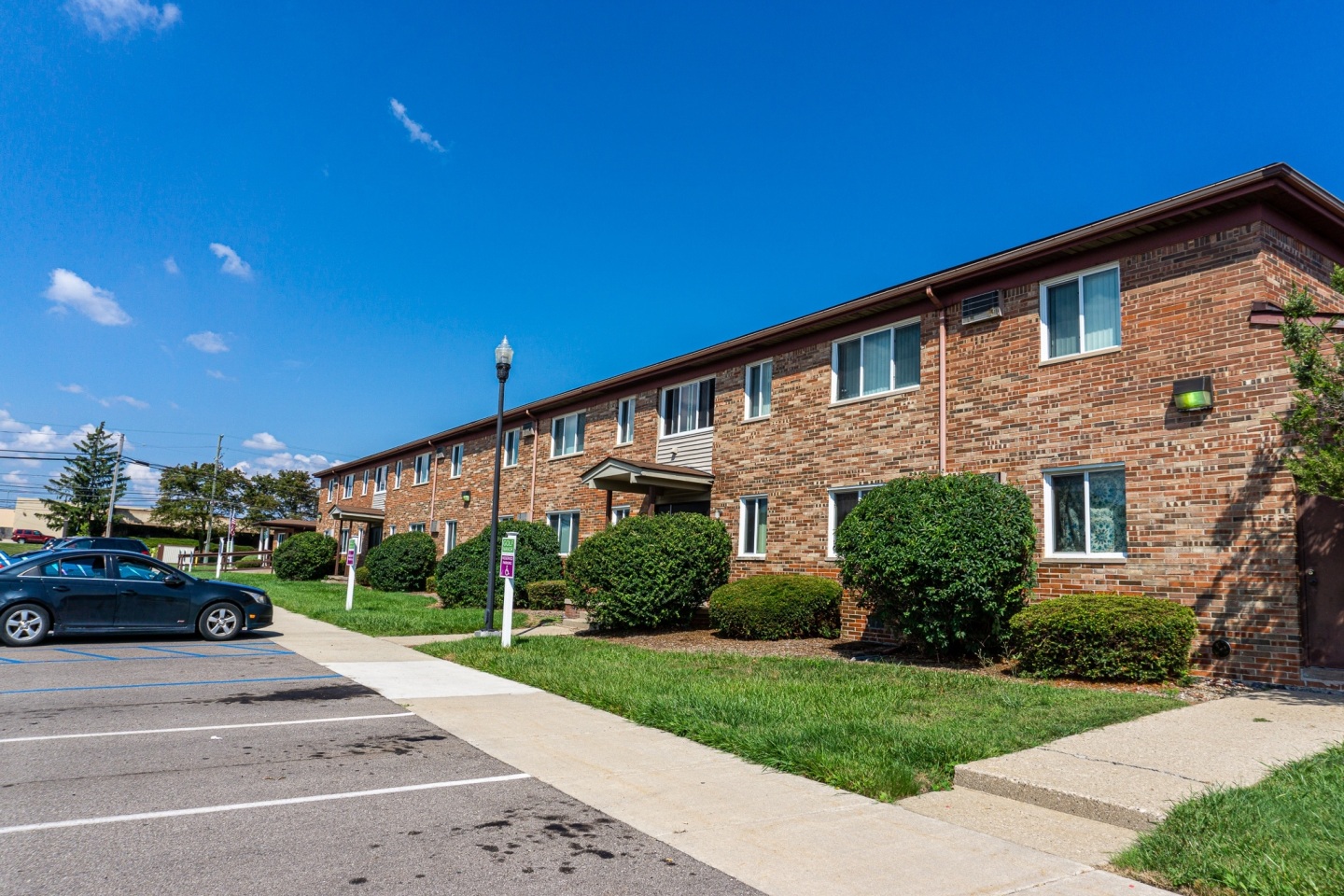 Golf Manor Apartments Image 9