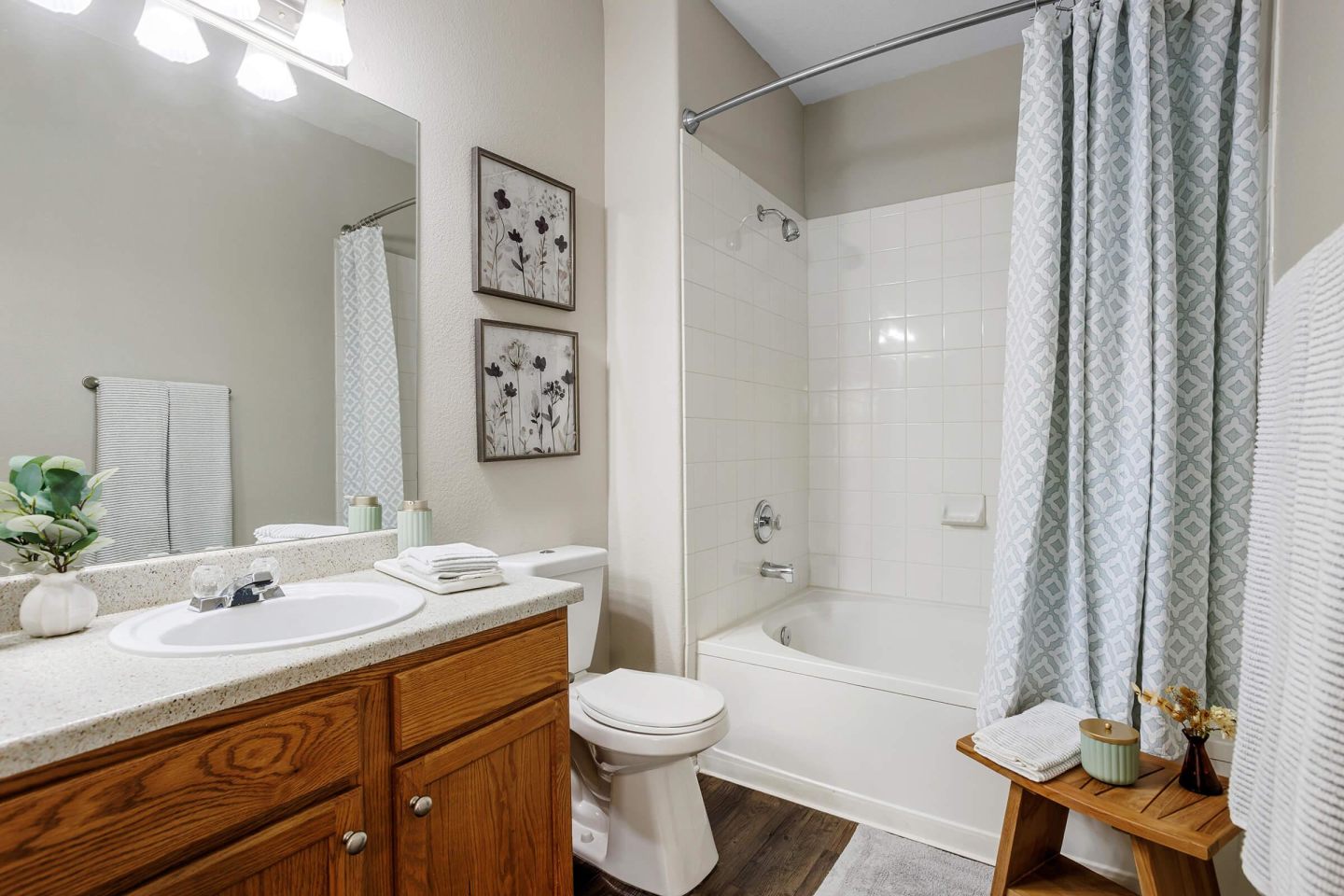 Alder Peak Townhomes Image 26