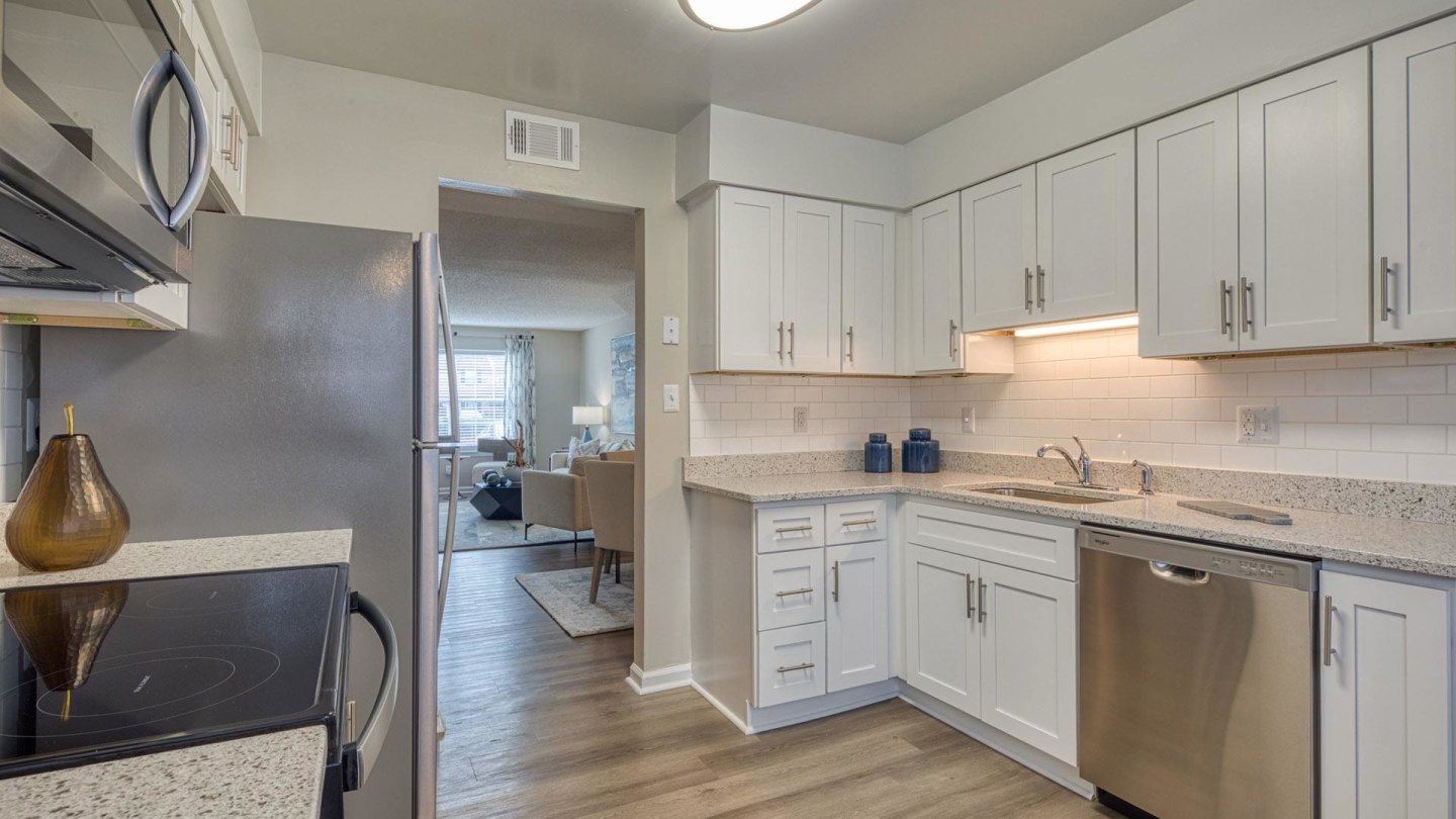 Holly Point Apartments Image 73