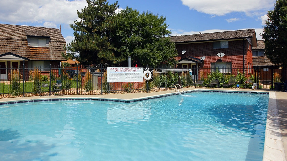 Applewood Gables Townhomes Image 2