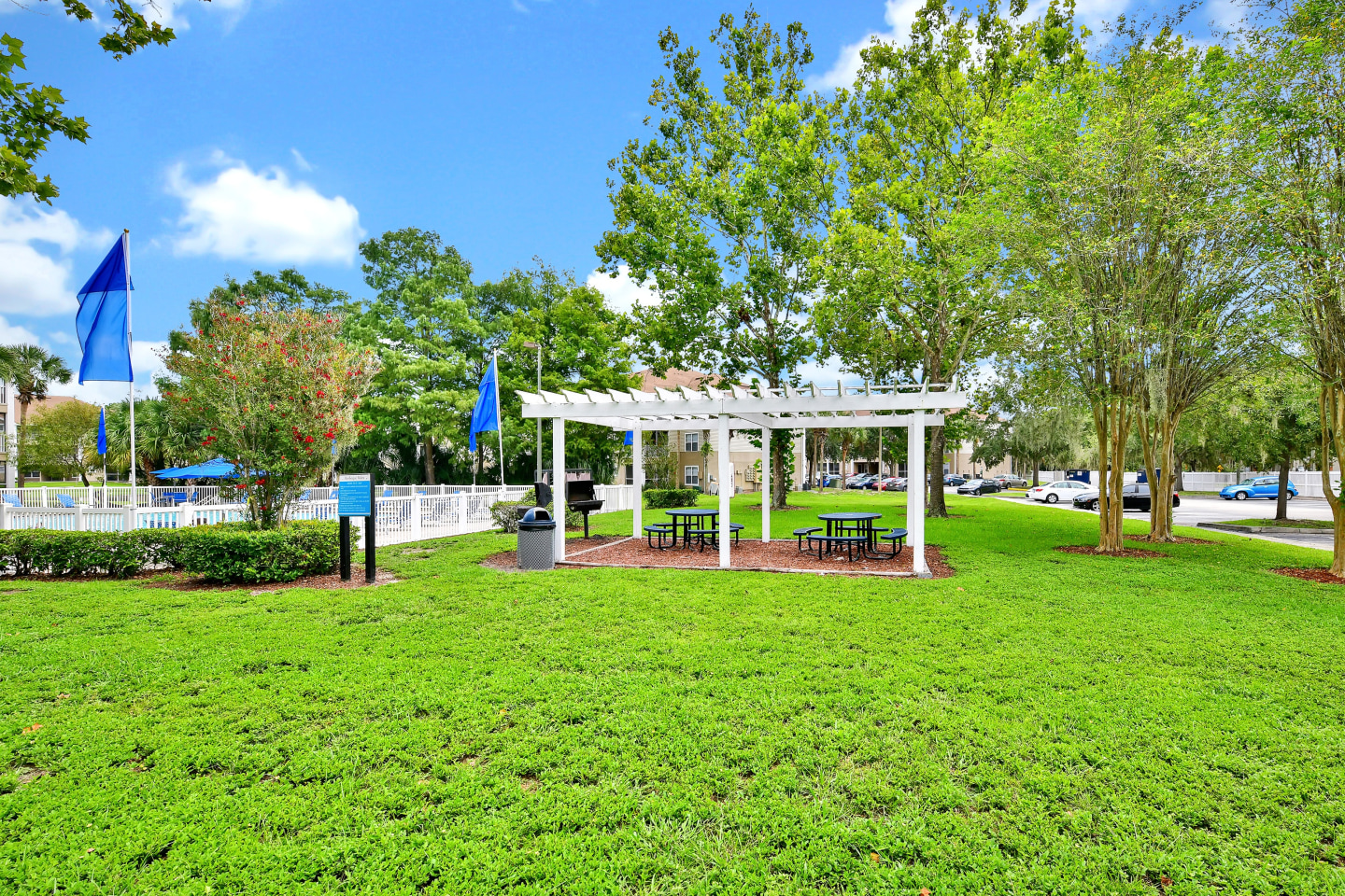 Village Lakes Apartments Image 20