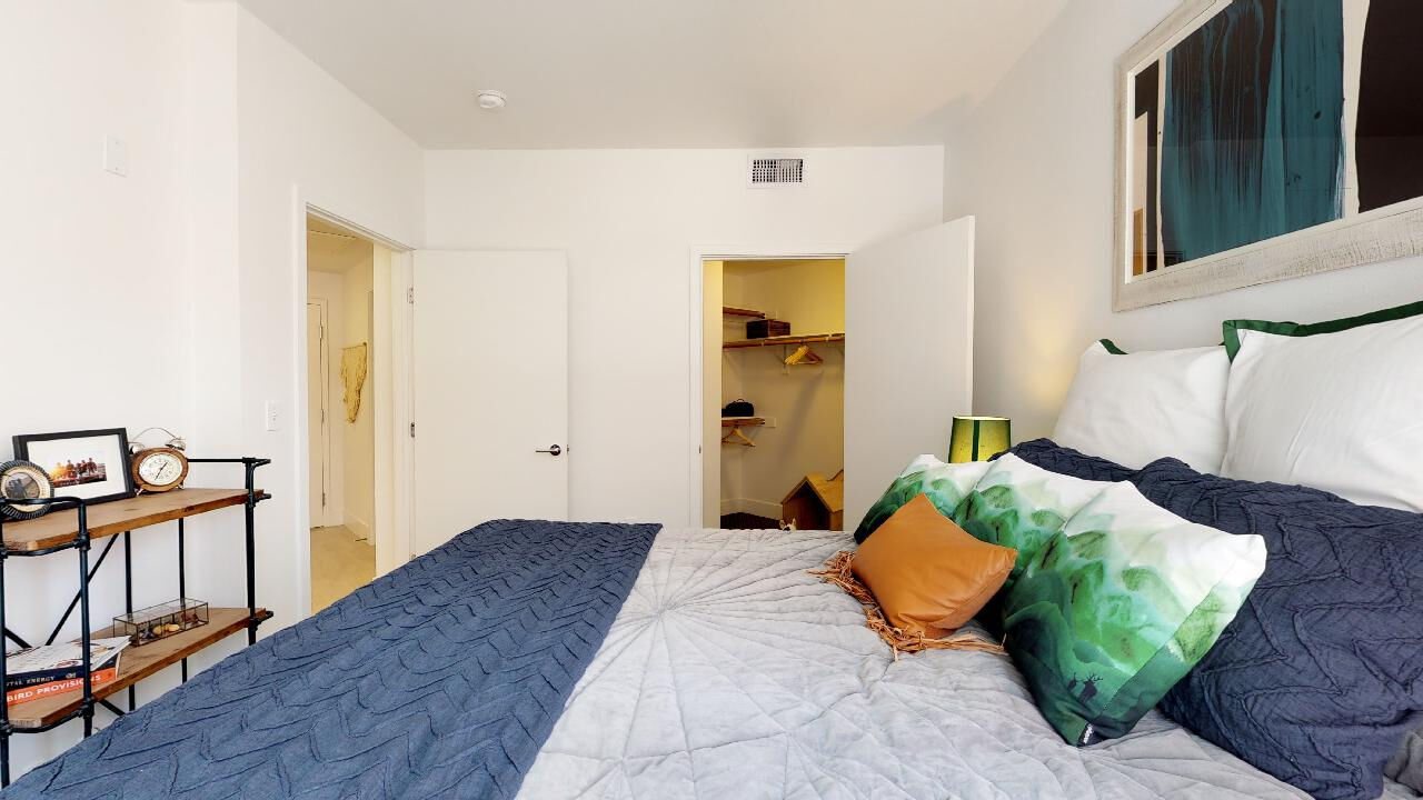 201 Marshall Apartments Image 28