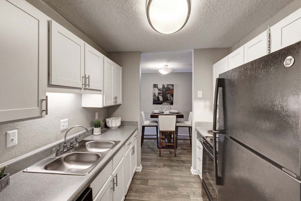 Harlowe Apartments Image 2