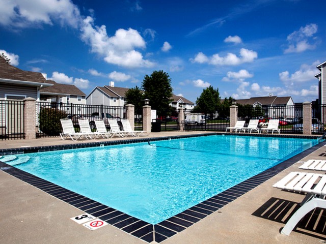 Tall Grass Apartments Image 3