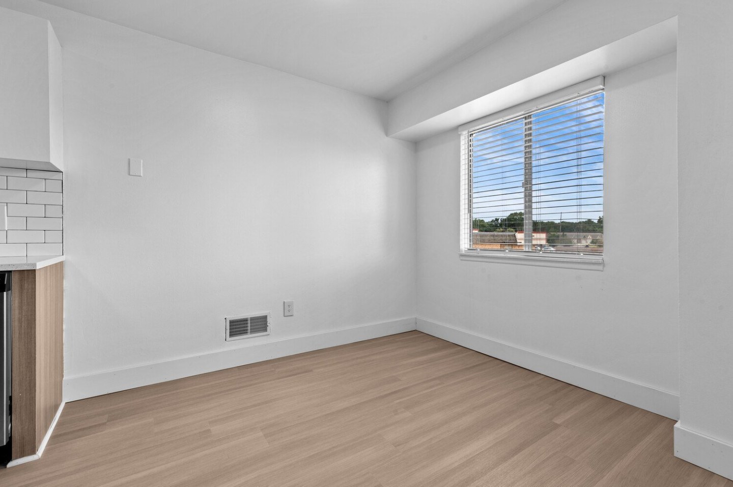 Bloomfield Square Image 8