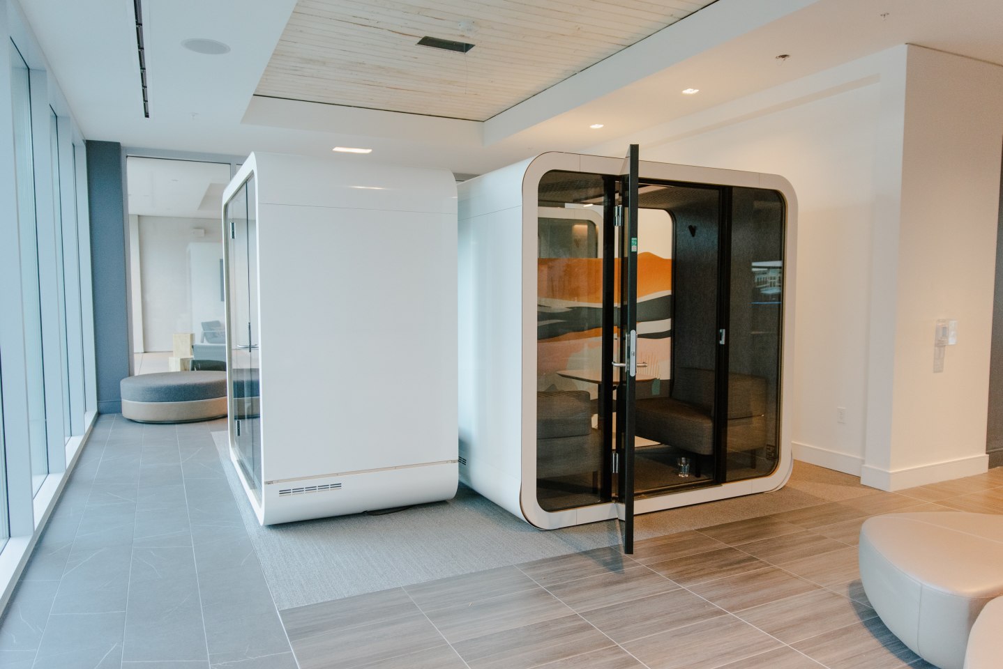 Adeline Luxury Living Image 41